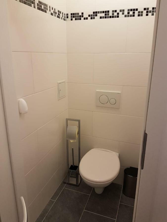 Excellent 2 Bed 12 Mins From Center Appartement *