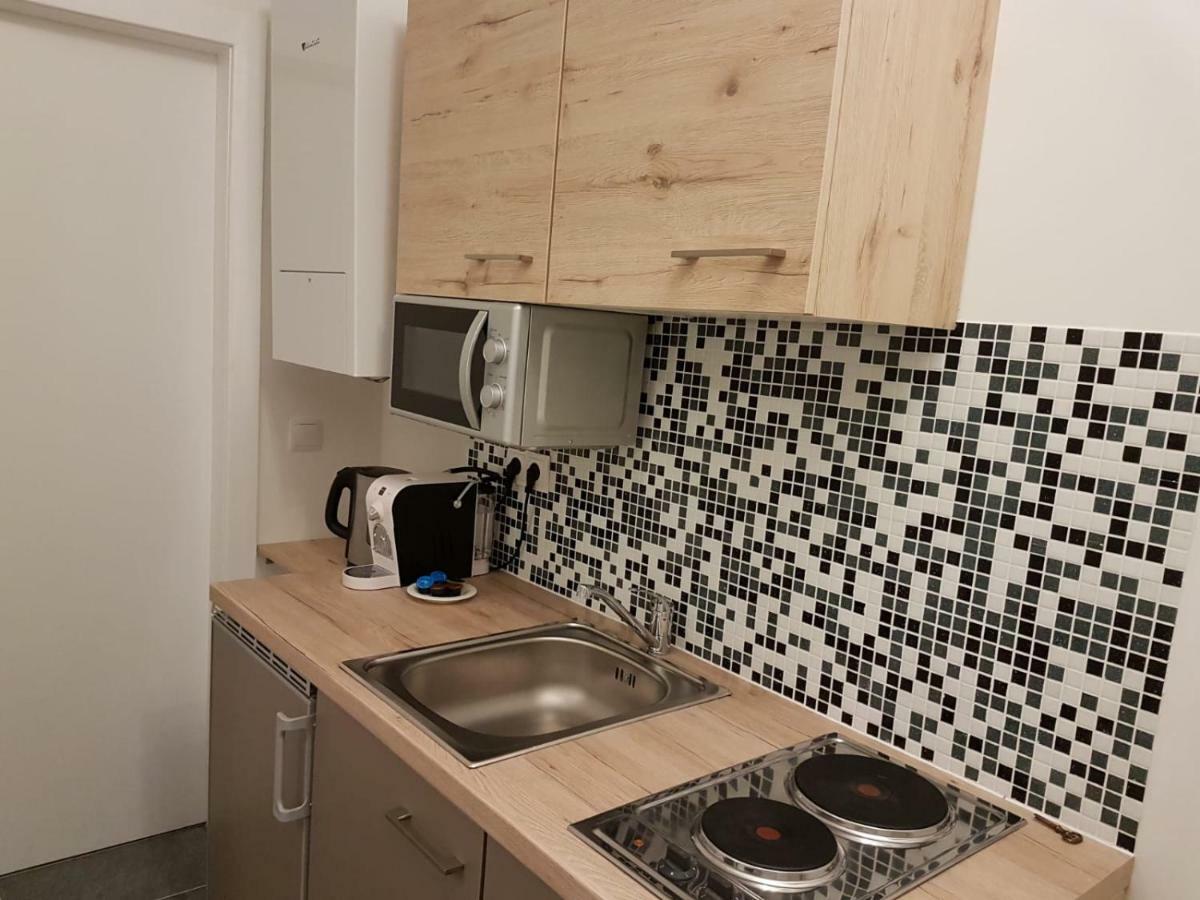 Excellent 2 Bed 12 Mins From Center