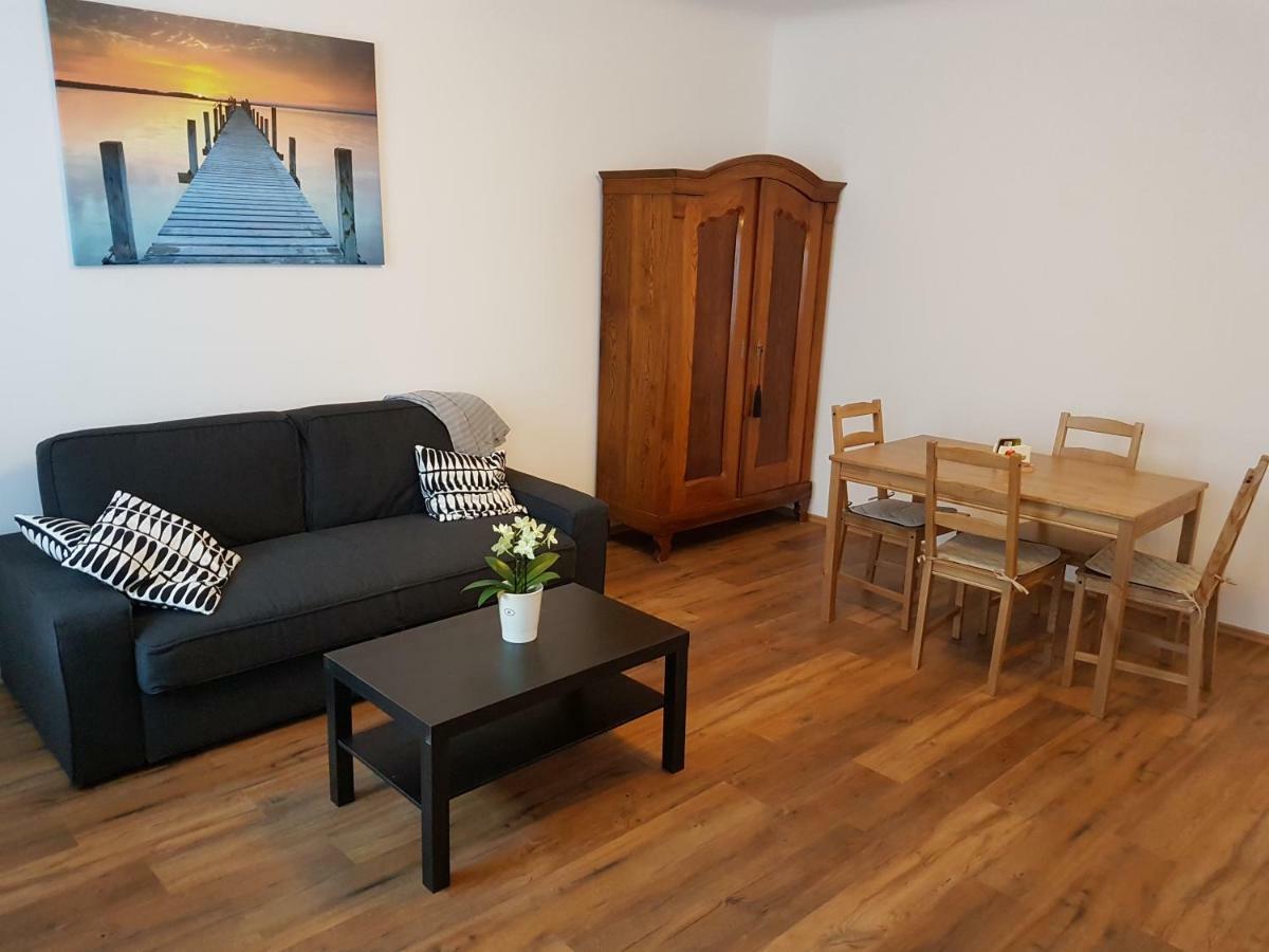 Excellent 2 Bed 12 Mins From Center Appartement *