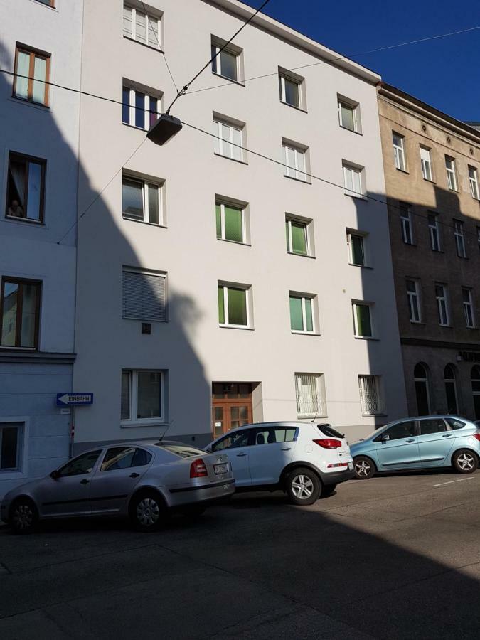 Appartement Excellent 2 Bed 12 Mins From Center Wenen